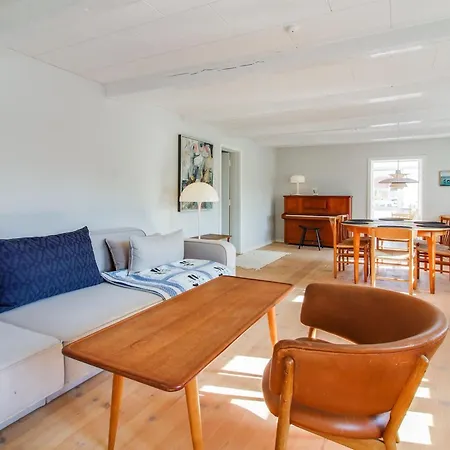 Blome - 350m From The Sea By Interhome